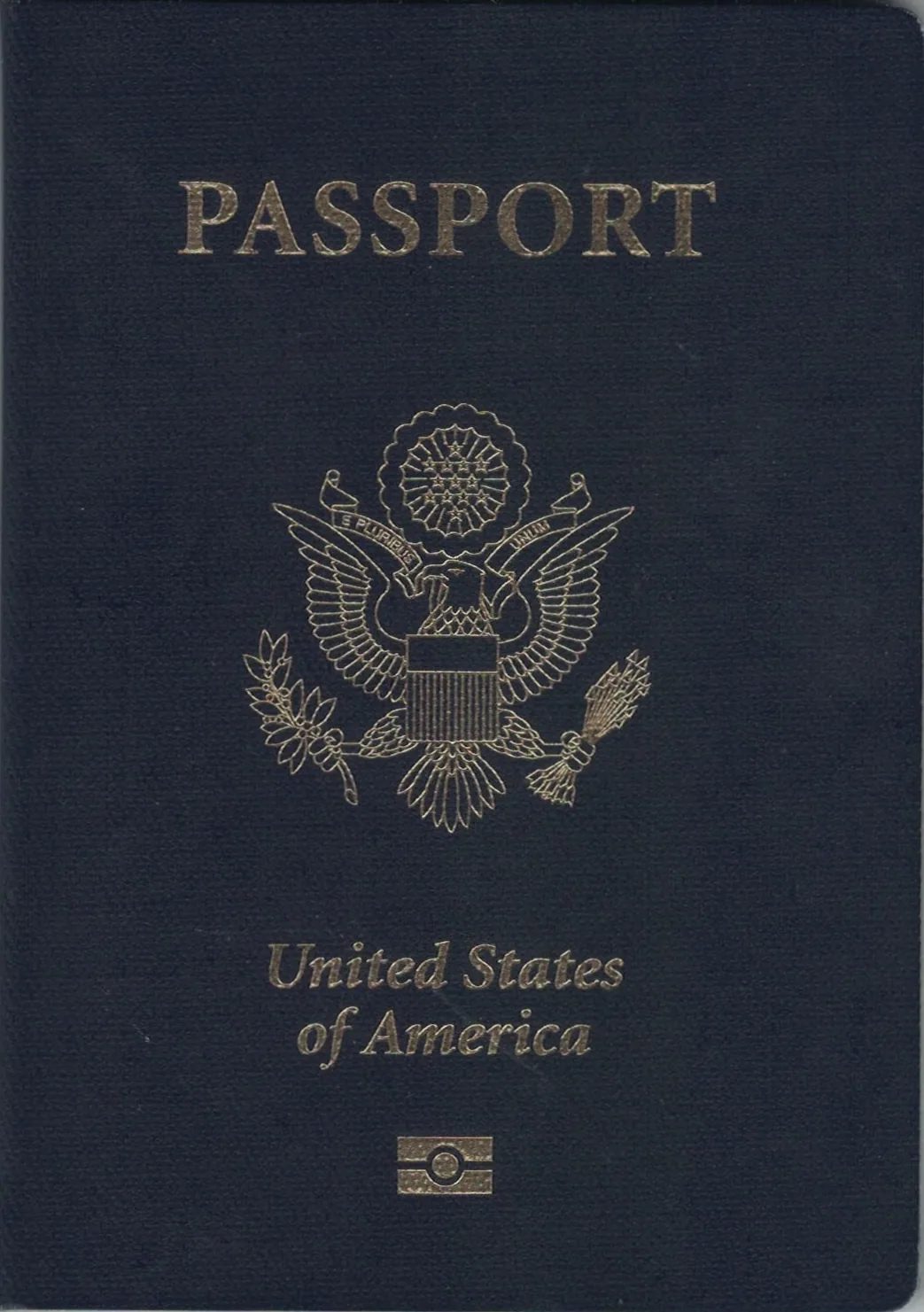 Dos pasaportes que representan la doble ciudadania guatemalteca y estadounidense