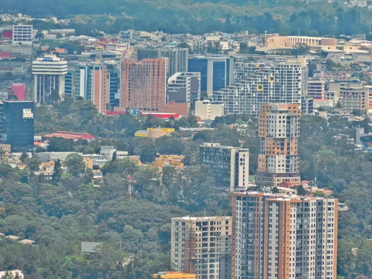 Horizonte del area Zona 4 / Reforma de la ciudad de Guatemala