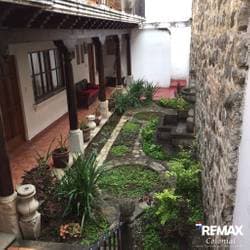 6129 - CASA EN VENTA EN GRAVILEAS - ANTIGUA GUATEMALA - MO