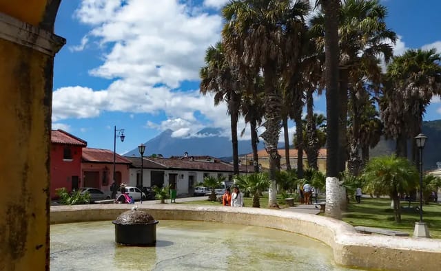 Agua y Servicios en Antigua 2026: Confiabilidad por Sector