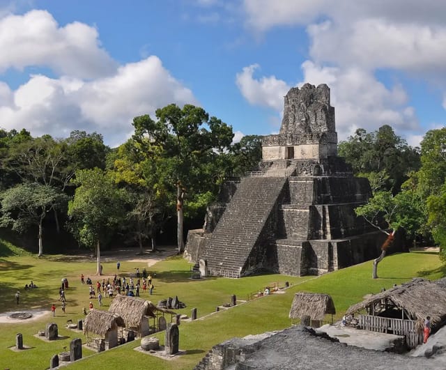Tour Tikal al Amanecer 2026: $98 Desde Flores, vs Atardecer ($91) y Que Esperar